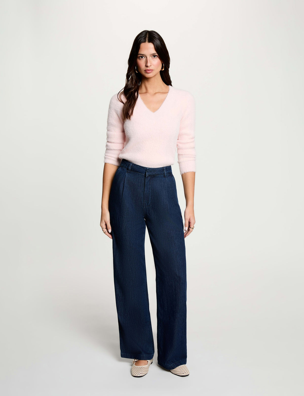 Trui met V-hals en Knoopdetails