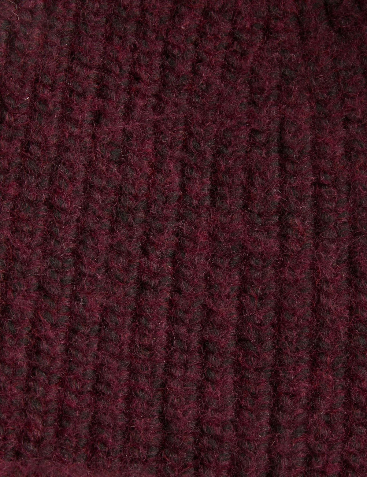 Gebreide Muts met Knoopdetails