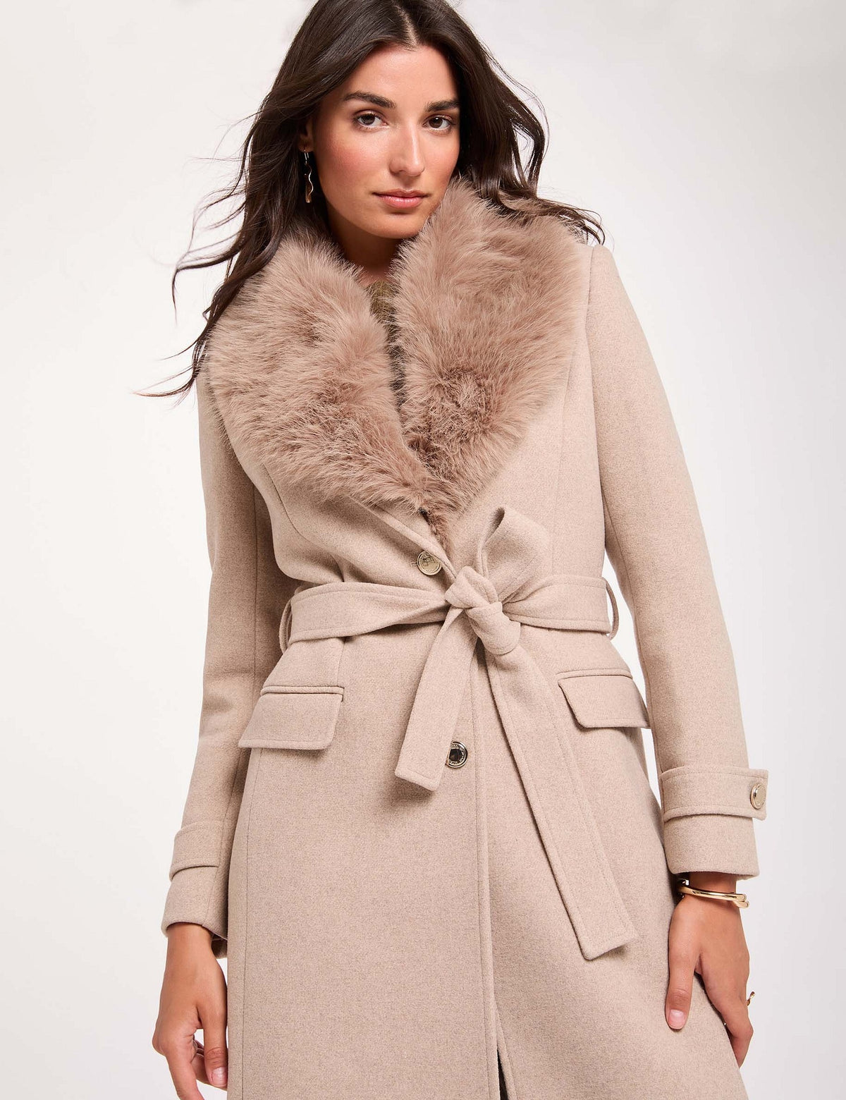 Lange Faux Fur Jas met Ceintuur