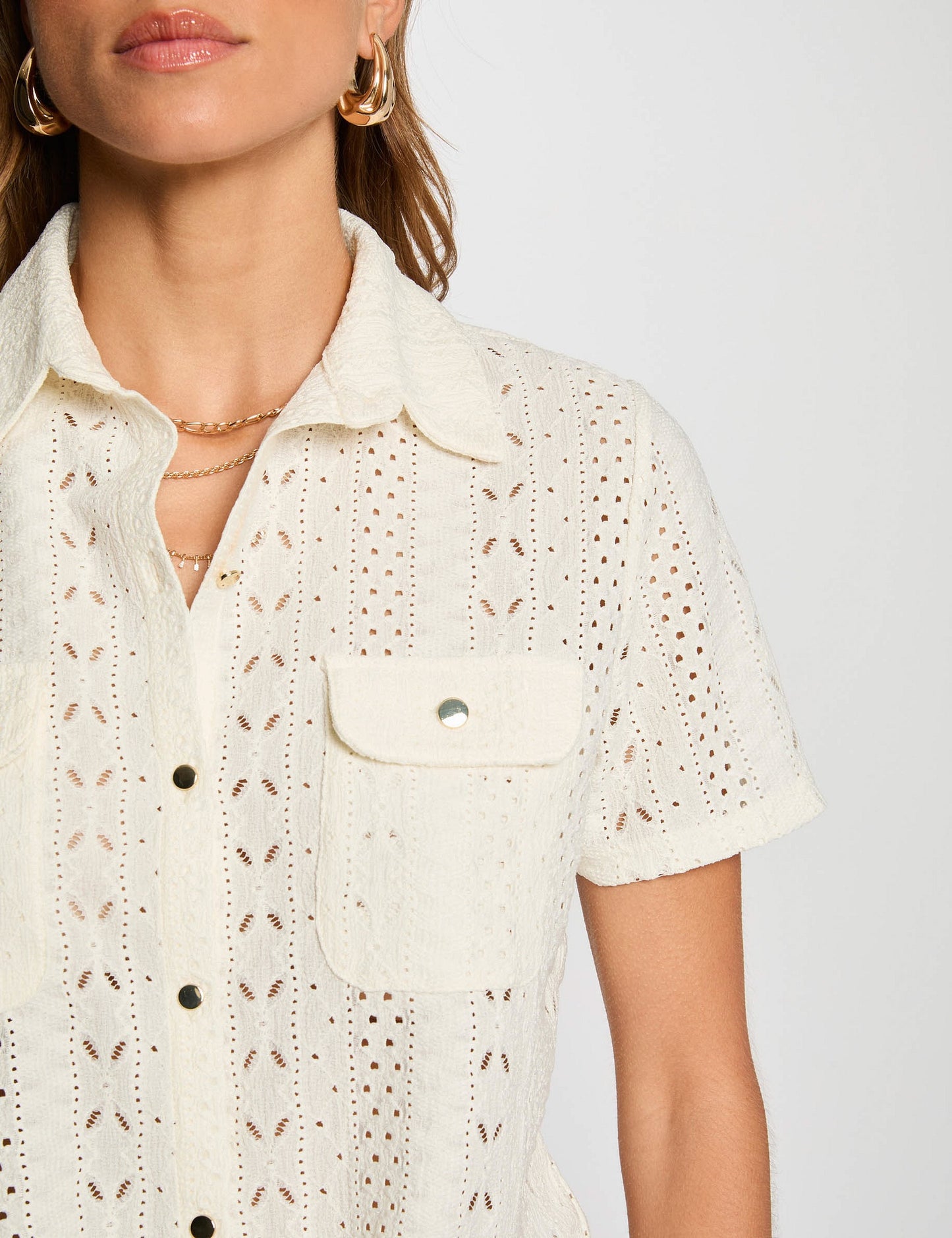Shirt met korte mouwen, strikdetail en reverskraag
