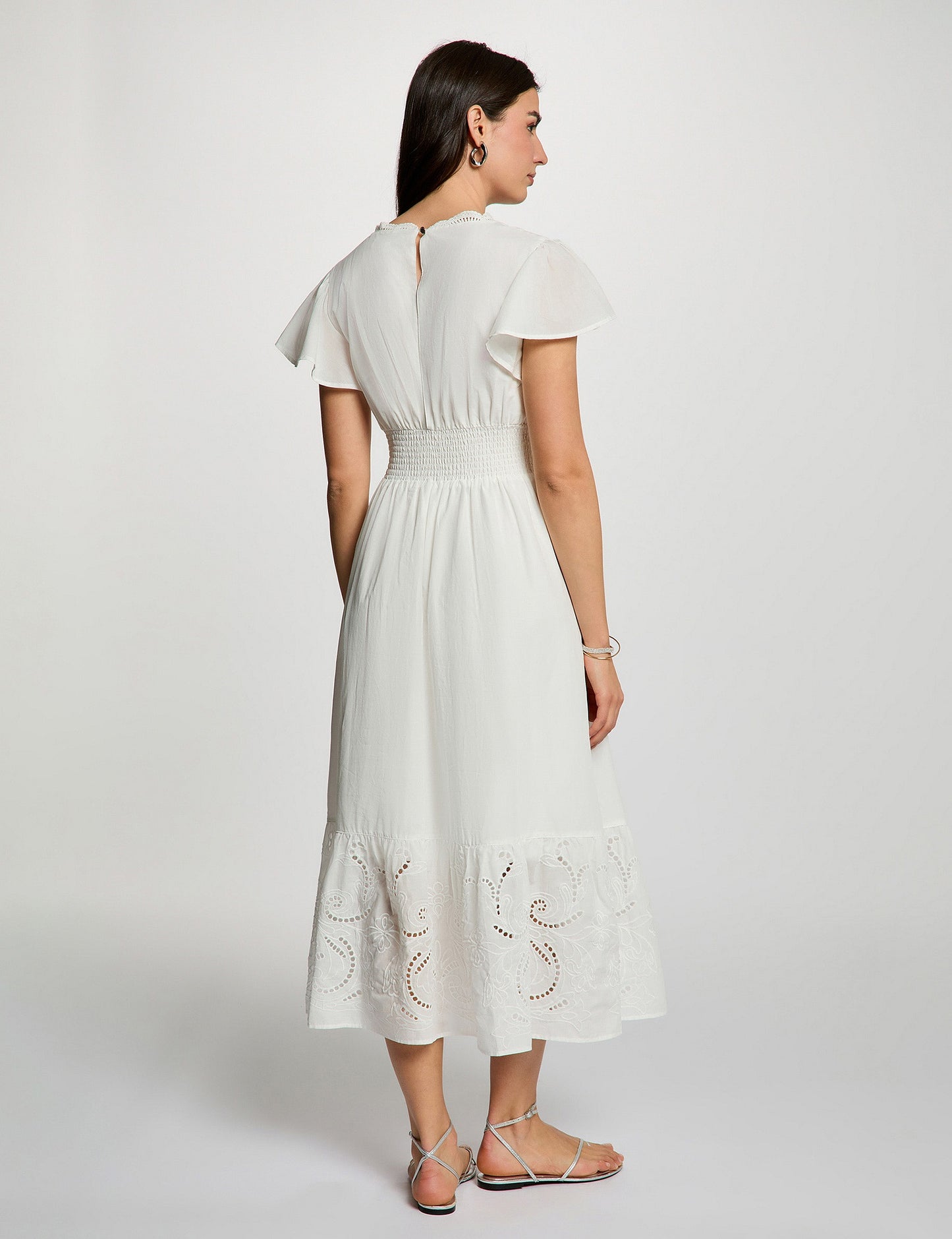 Lange Jurk met Geborduurde Details