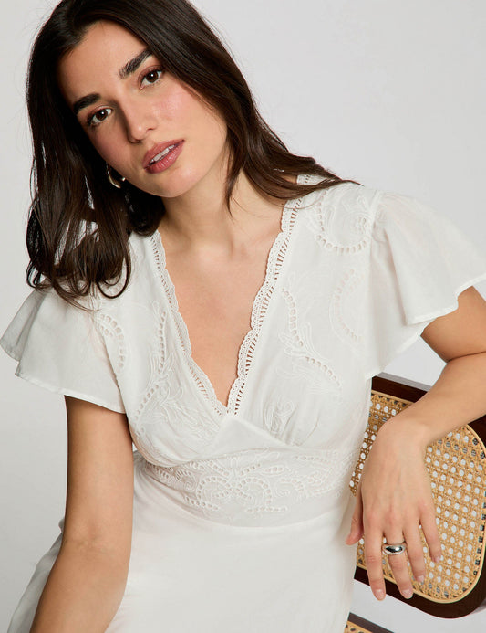 Lange Jurk met Geborduurde Details