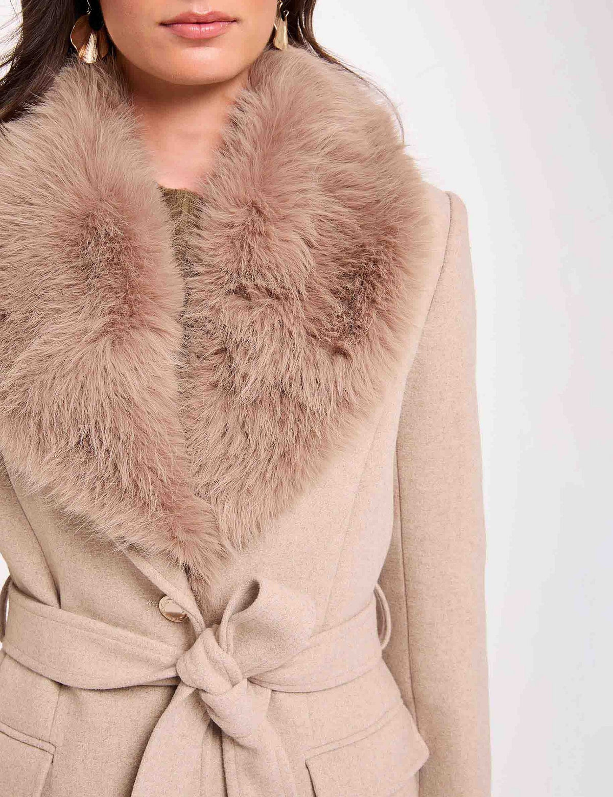 Lange Faux Fur Jas met Ceintuur