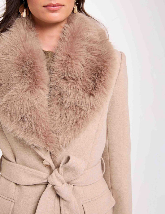 Lange Faux Fur Jas met Ceintuur